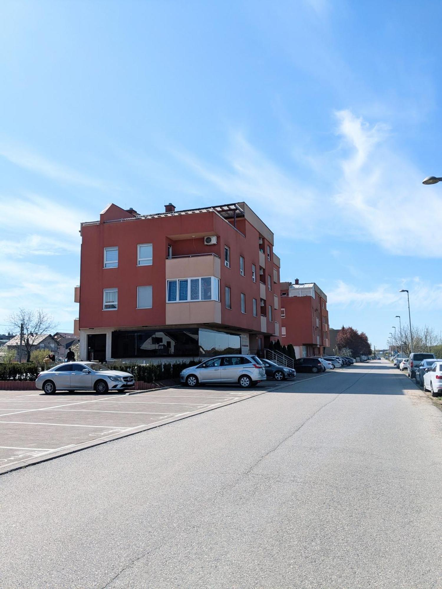 Doma-Lu Apartment-Near Airport And Highway- Free Parking Velika Mlaka Εξωτερικό φωτογραφία